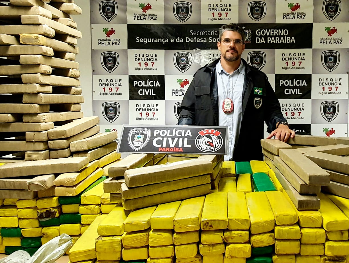 Polícia Civil apreende 500kg de maconha prensada em Santa Rita; a droga estava em poder de uma mulher