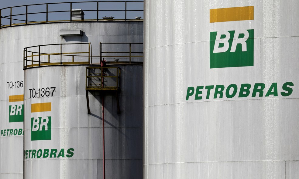 Prejuízo e dos grandes: Entenda por que as ações da Petrobras afundaram no primeiro dia do governo Lula