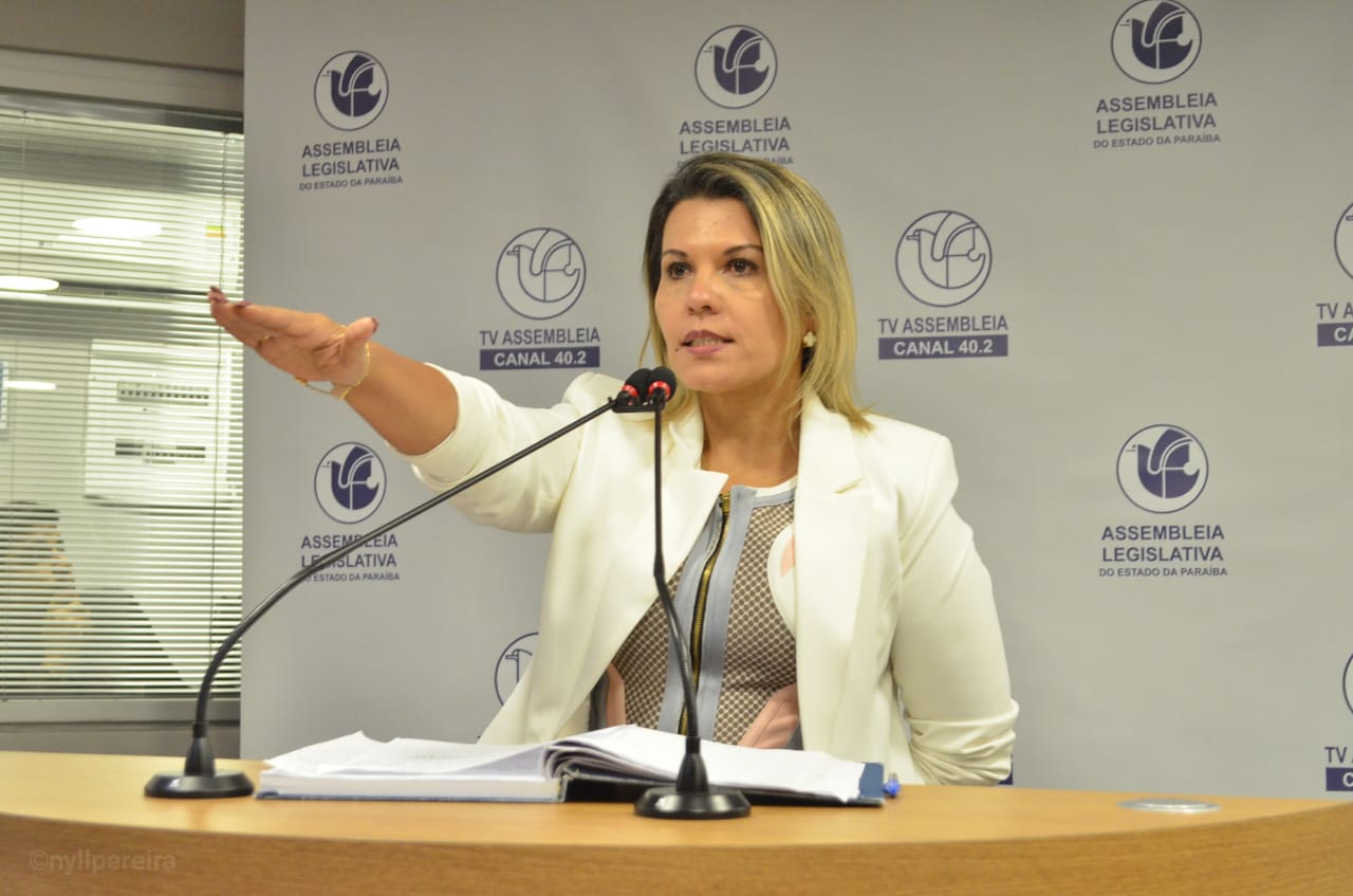 Jane Panta assume mandato de deputada estadual na AL-PB em substituição a João Henrique falecido em decorrência de complicações da Covid-19