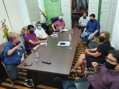 Em reunião com reitor, prefeito Manoel Junior assegura doação de terreno para construção do IFPB em Pedras de Fogo