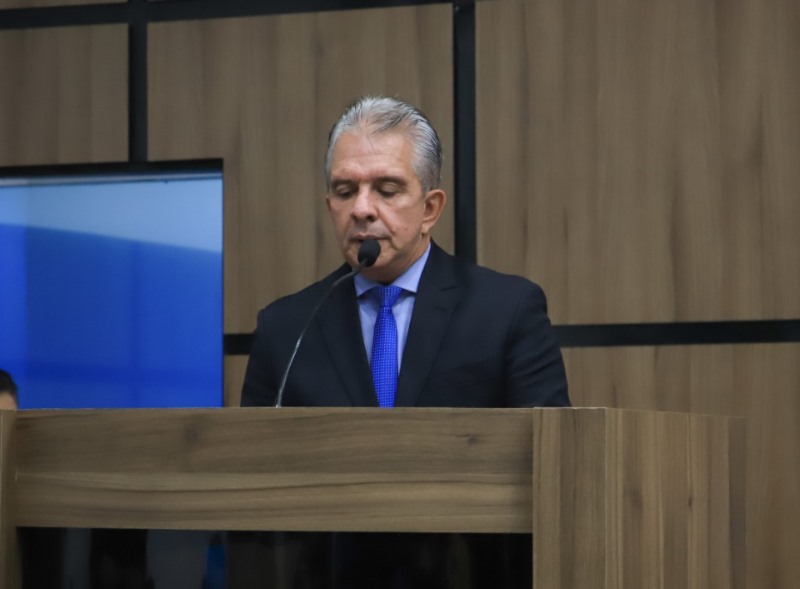 JUSTIÇA SOCIAL: Projeto encaminhado a Câmara Municipal pelo prefeito Nabor anula cobrança da taxa de iluminação pública em terrenos no município de Patos