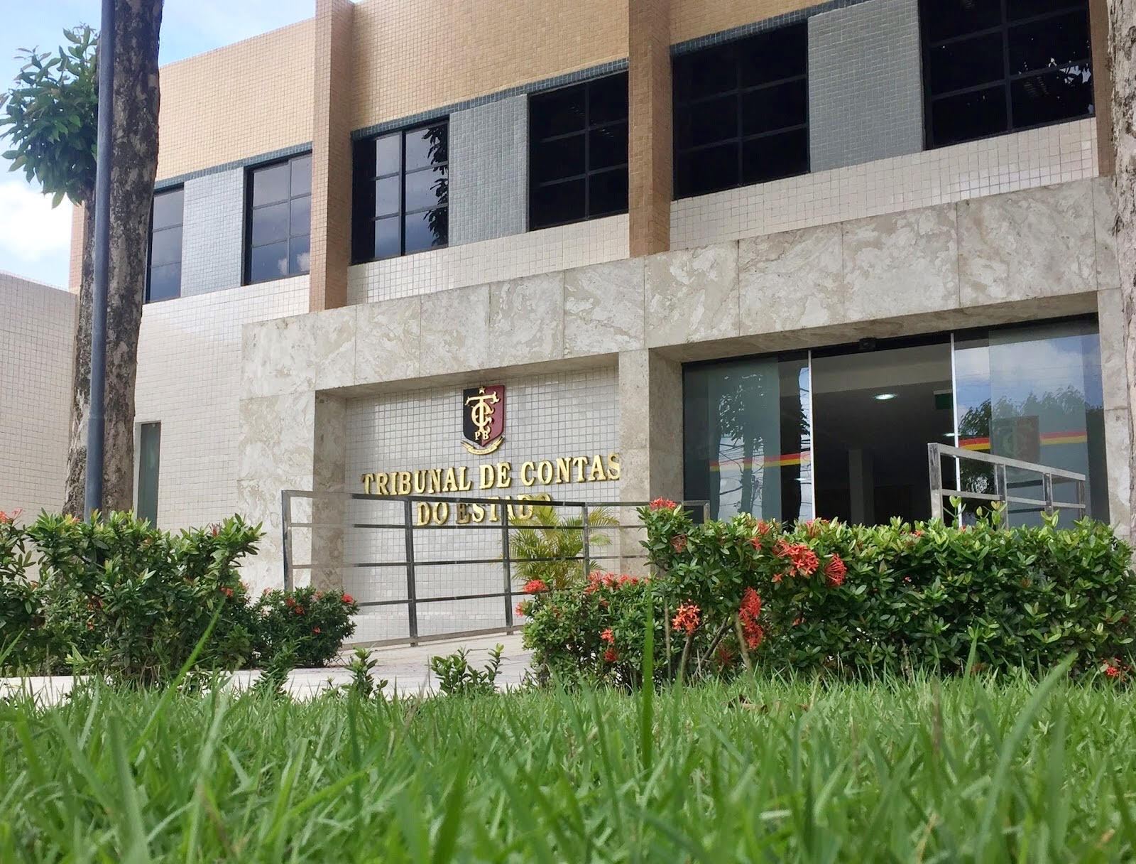 TCE-PB bloqueia contas da Câmara Municipal de Cacimbas por anomalia institucional