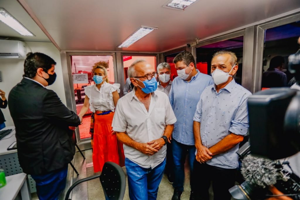 Prefeito e senadora participam da abertura de novo posto de atendimento da Caixa no Valentina