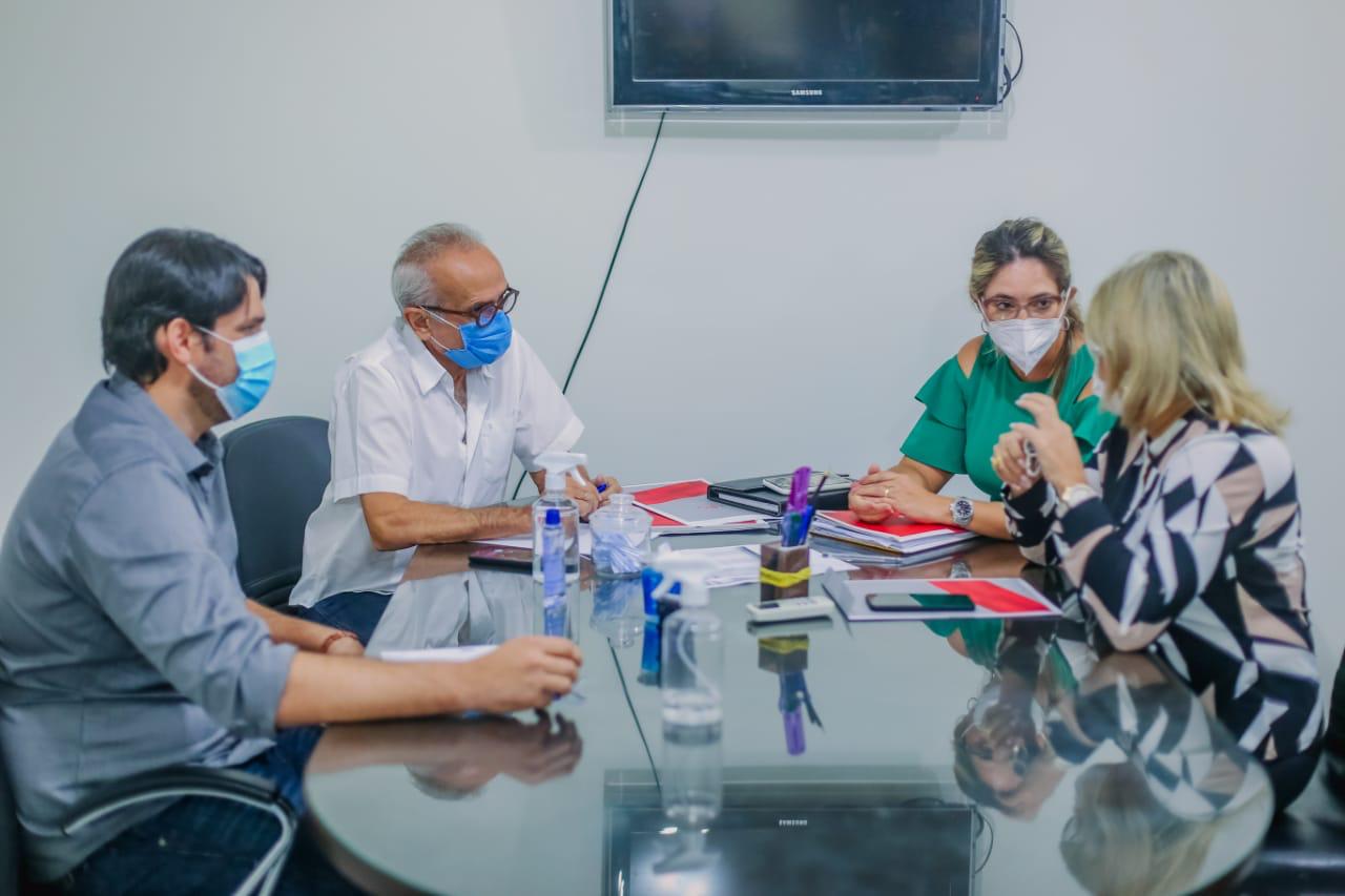 Preocupado com o aumento nos casos de pessoas infectadas pela Covid, prefeito Cícero solicita ao MS mais 110 novos leitos de UTI para a rede hospitalar municipal de João Pessoa