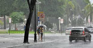 Com pluviosidade de 296 milímetros nas últimas 48h,  Defesa Civil de João Pessoa alerta que chuvas devem permanecer até a próxima terça-feira