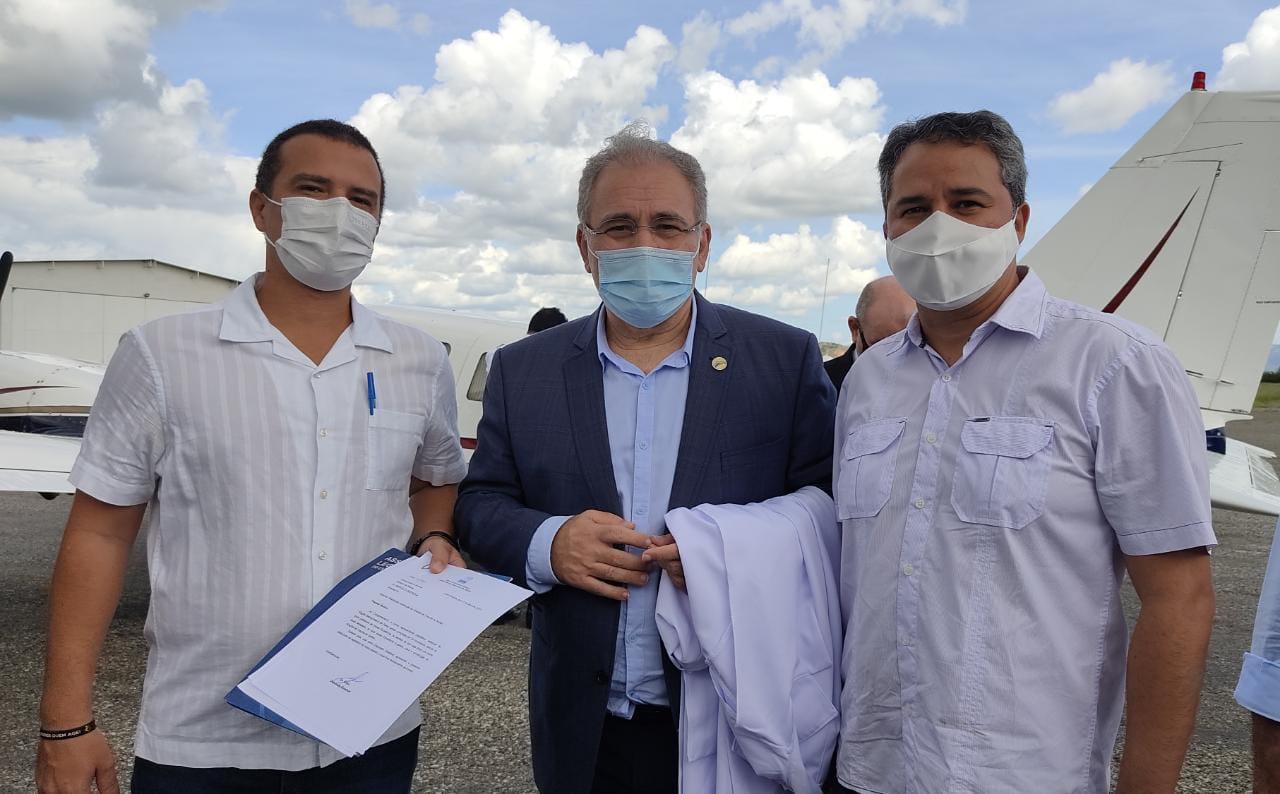 Deputado Érico pede ao ministro Marcelo Queiroga hospital de Trauma do Sertão e Unidade de Oncologia para o Hospital do Bem em Patos