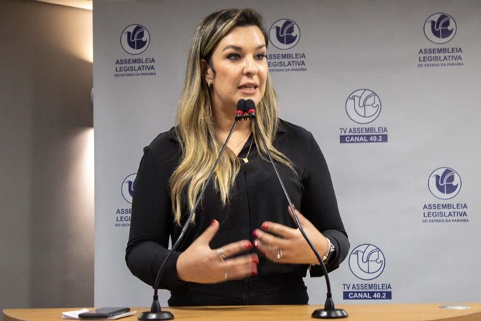 Com atuação destacada, deputada Camila apresenta 1,3 mil proposituras e garante 37 leis em favor dos paraibanos