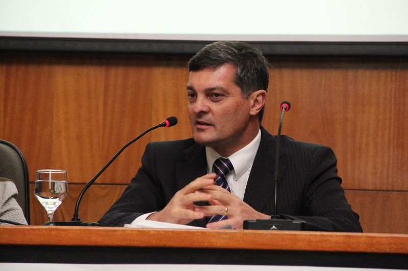 O desembargador Cid Marconi do TRF5 acata recurso da PMJP e autoriza vacinação contra Covid dos professores e trabalhadores da educação; imunização deve acontecer já neste domingo