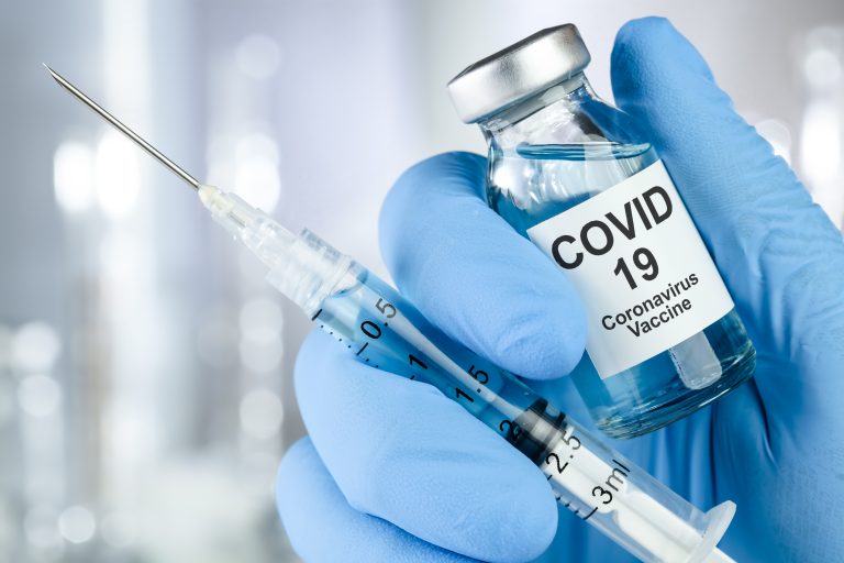 AL-PB aprova Lei que suspende pagamento de salários de servidores que não se vacinar contra Covid-19