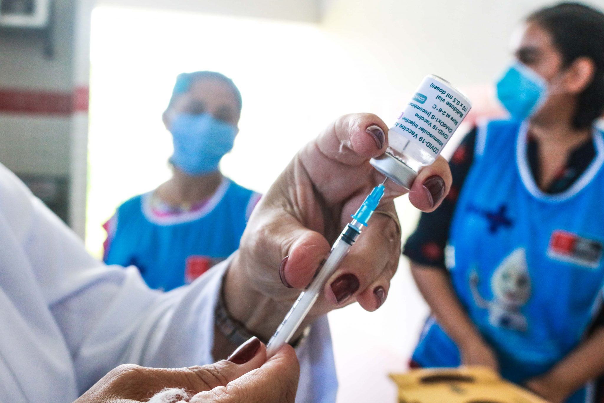 Desembargador TRF-5 revoga decisão, atende recurso dos MPs Federal e Estadual e suspende vacinação contra a Covid-19 de professores em João Pessoa