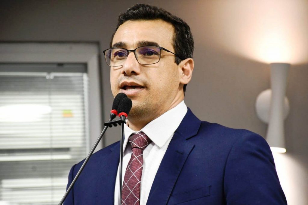 Em seu primeiro mandato, deputado Chió já possui vinte leis em vigor na Paraíba