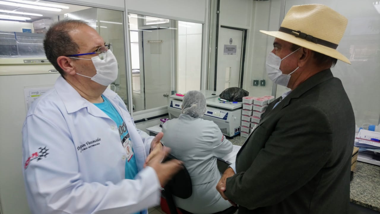 Deputado Jeová Campos denuncia que a PB tem tecnologia de ponta para identificar até 60 analíticos, mas subutiliza equipamento no Lacen-PB