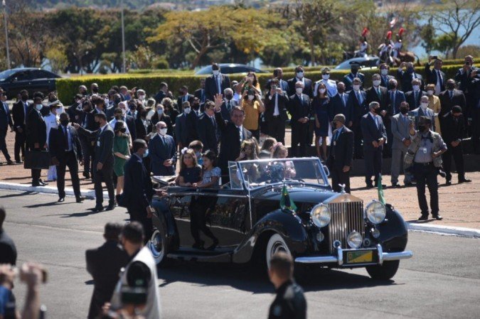 Solenidade do 7 de Setembro no Alvorada contará com tiros de canhão e esquadrilha da fumaça