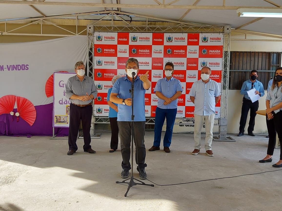 Presidente Adriano destaca volume de obras do governo do Estado em Campina Grande