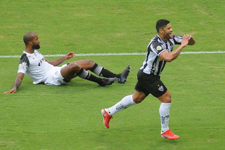 Paraibano Hulk decide, Atlético bate Ceará e mantém dispara na liderança do Brasileiro