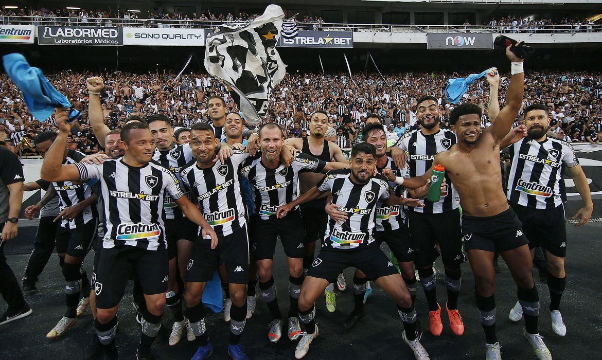 Botafogo derrota o Operário-PR e garante retorno à Série A do Brasileiro