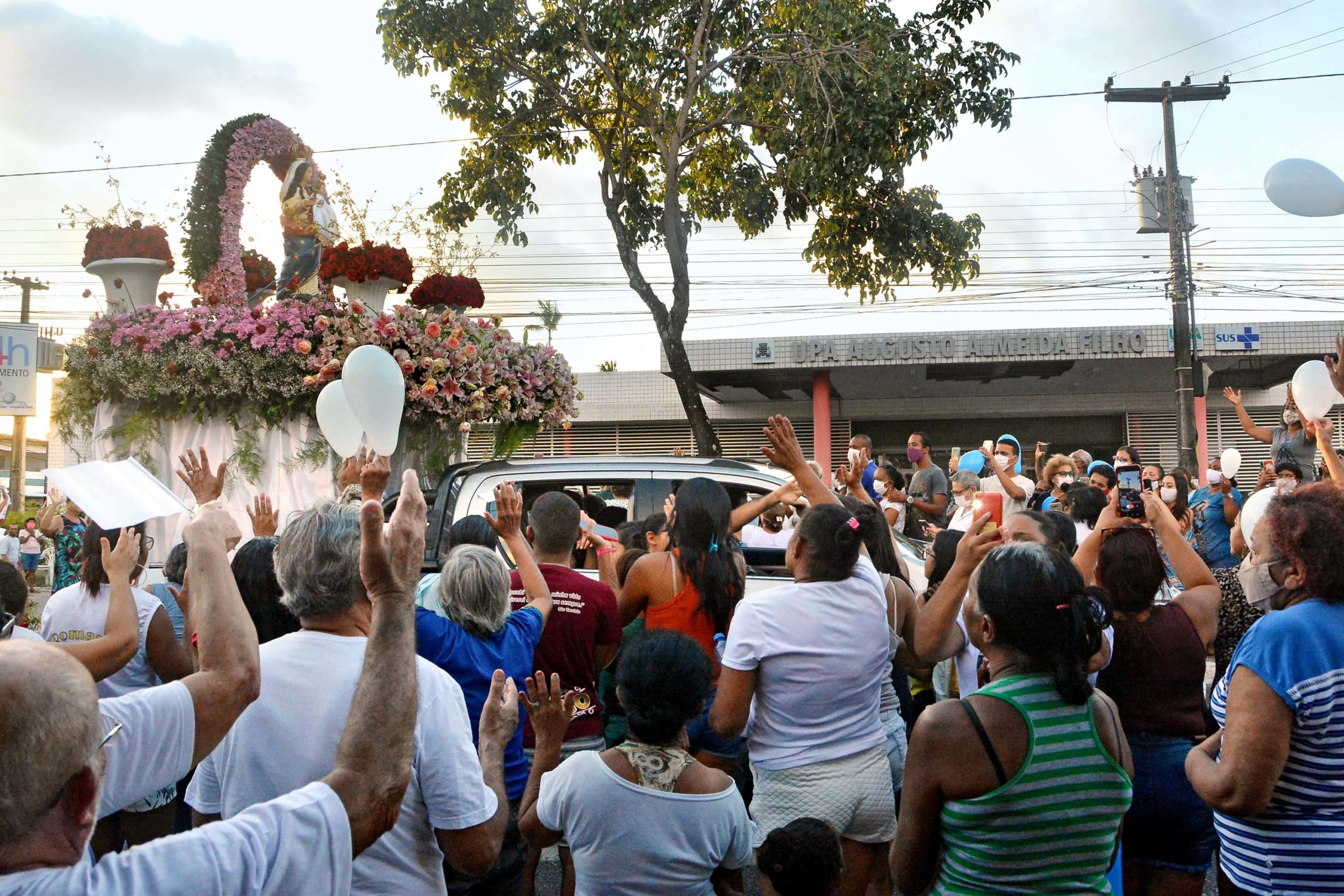 Peregrinação, Fé e emoção marcam passagem da imagem de Nossa Senhora da Penha pelas ruas de João Pessoa
