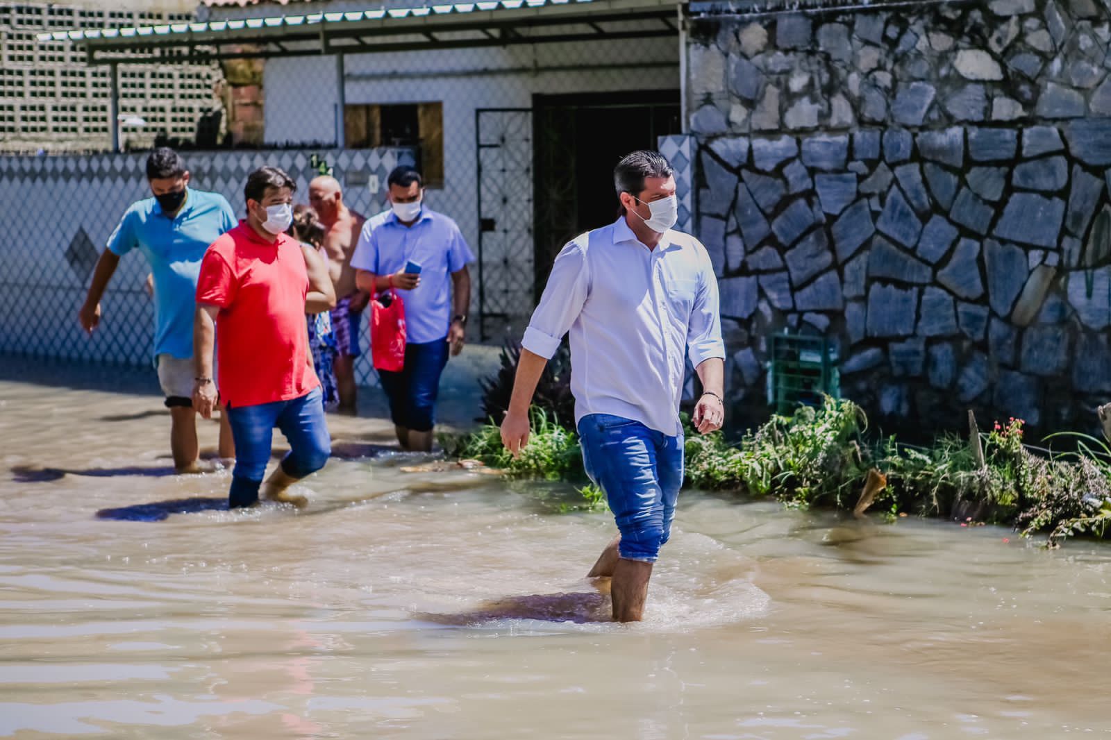 Temporal com raios e trovões, João Pessoa registra mais de 120 milímetros de chuvas e Prefeitura mantém equipes em alerta 24 horas