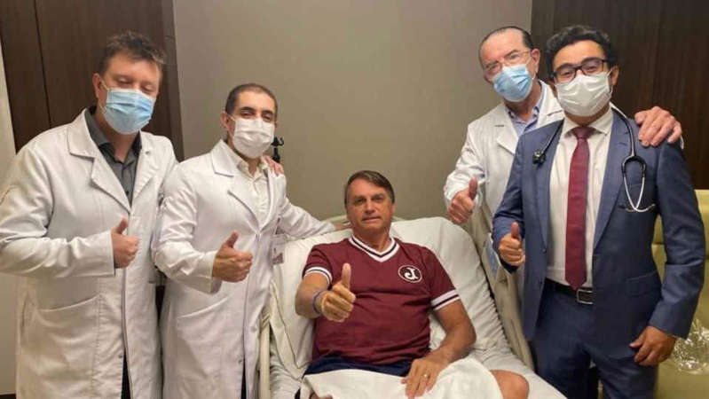 Internado com problemas de obstrução no intestino, Presiente Bolsonaro recebe alta de hospital em SP