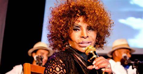 A Voz do Milênio, cantora Elza Soares morre de causas naturais aos 91 anos