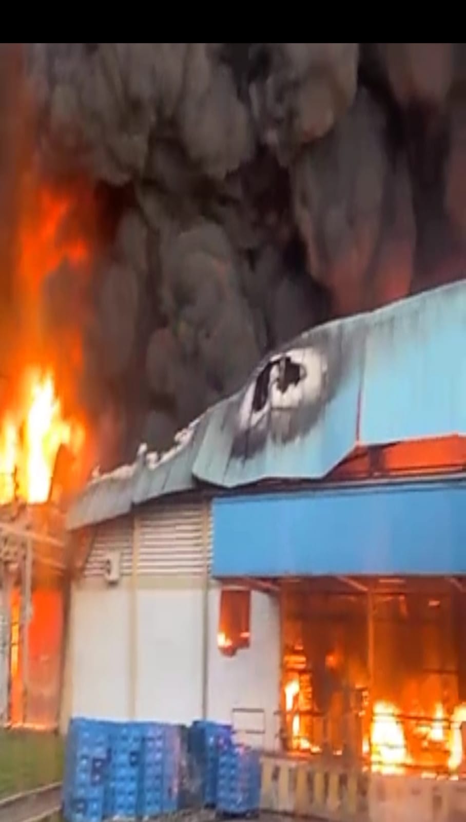 Fábrica de calçados da Alpargatas em Santa Rita (PB) é praticamente destruída por grande incêndio