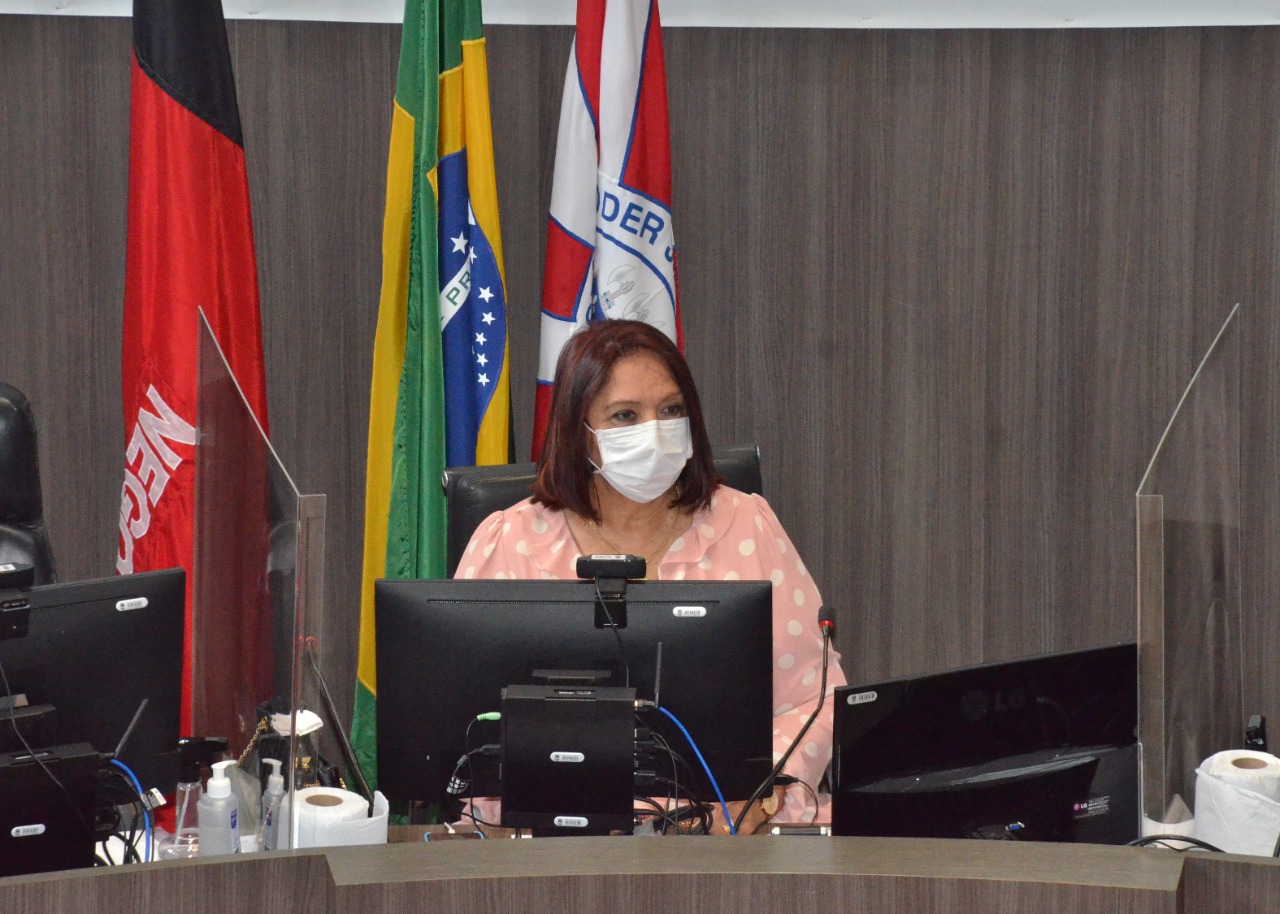 Desembargadora do TJPB torna sem efeito decreto do prefeito Cícero e determina uso obrigatório de máscara pela população em João Pessoa