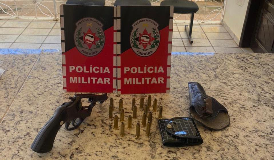 Operação Tiradentes, Polícia Militar da Paraíba prende homens por porte ilegal de arma de fogo em Catolé do Rocha