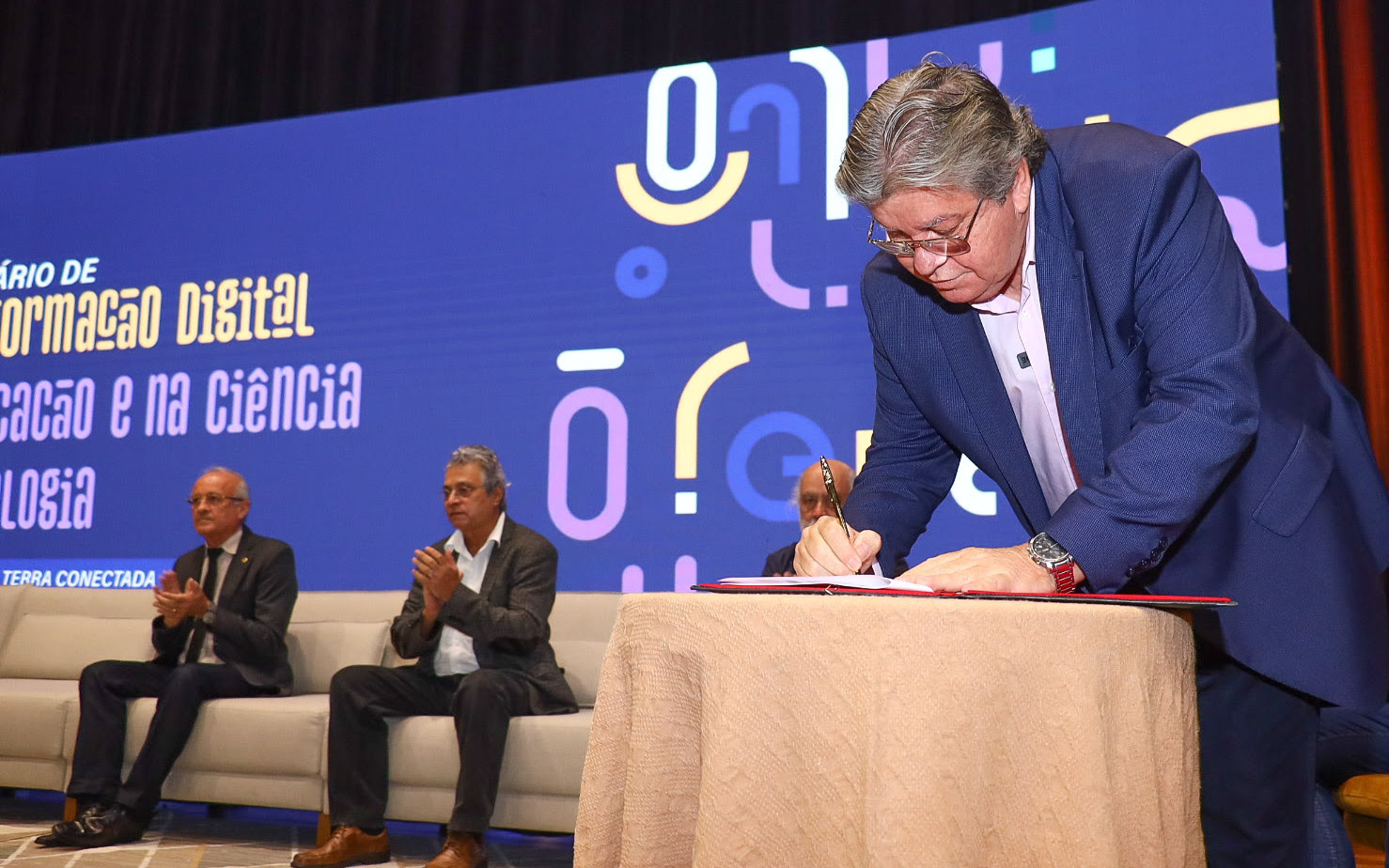 Governador João Azevêdo confirma Cláudio Furtado para a Ciência e Tecnologia e define o nome do novo secretário de Educação