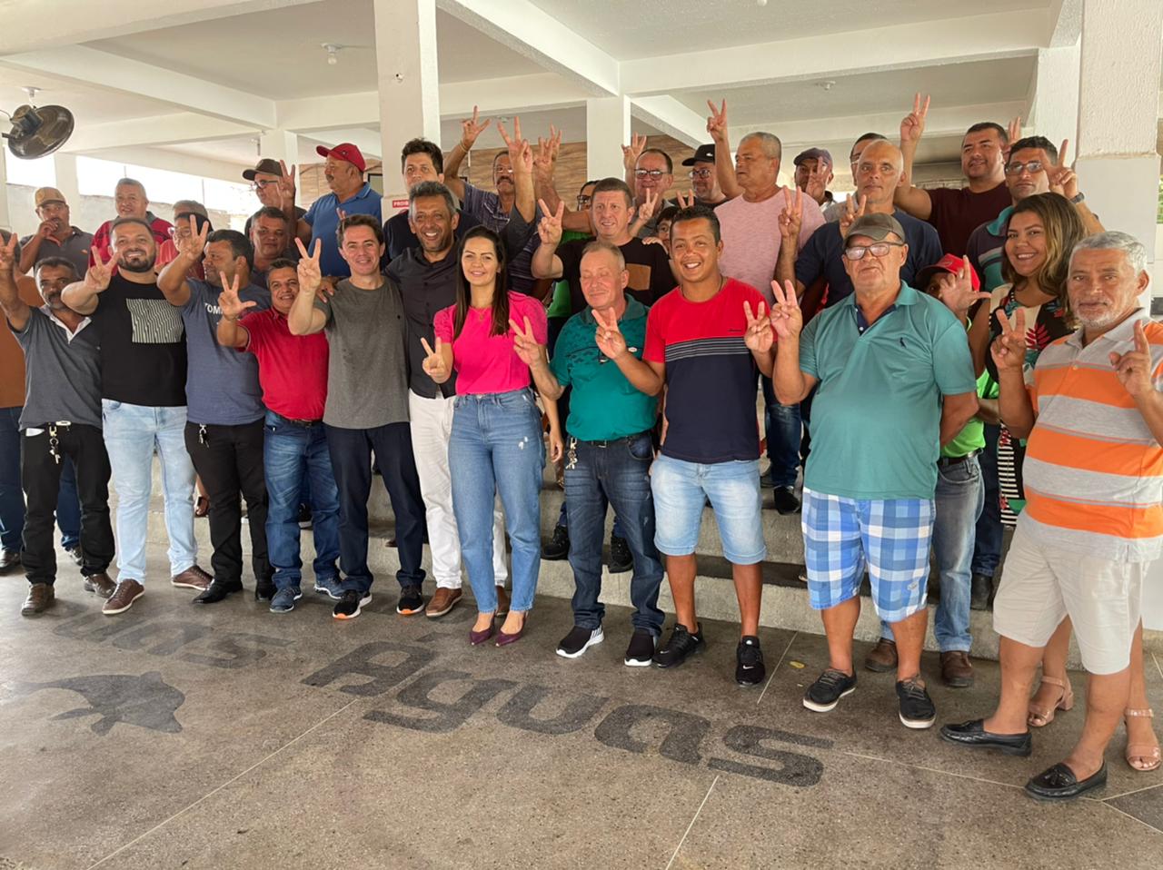 Pré-candidato a governador, Veneziano recebe apoio de João Costa e lideranças da oposição em Massaranduba