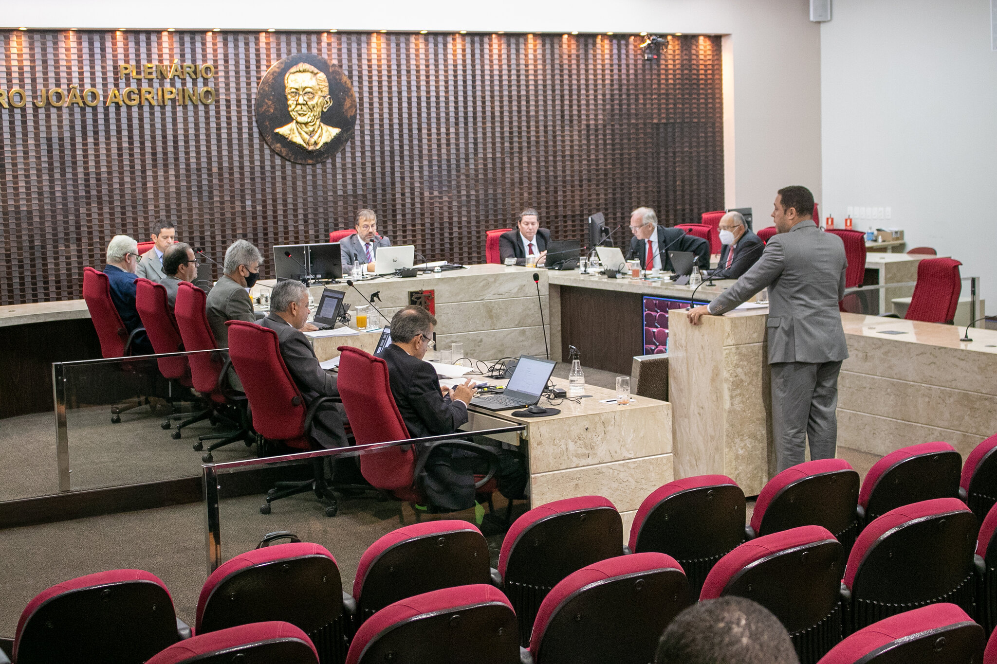 TCE-PB confirma legalidade na nomeação de Janine Lucena para a saúde de João Pessoa, reprova contas de prefeitura e rejeita recursos de Organizações Sociais