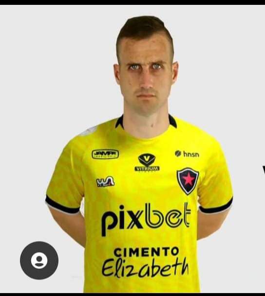 Botafogo anuncia a contratação de meio-campista e um goleiro como reforços para a série C