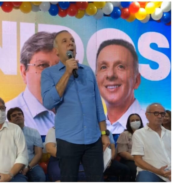 Deputado Aguinaldo abdica de disputar o Senado como aliado do governador João Azevêdo e decide que será candidato a reeleição