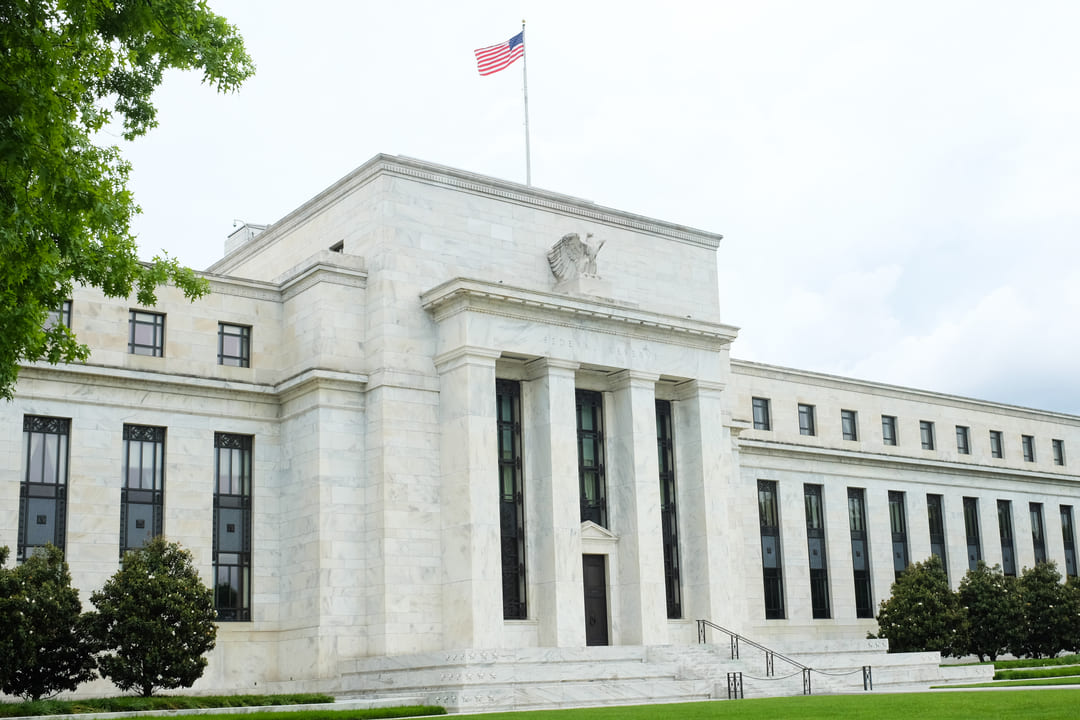 Banco Central Americano eleva taxa de juros dos EUA em 0,75 ponto, maior aumento desde 94