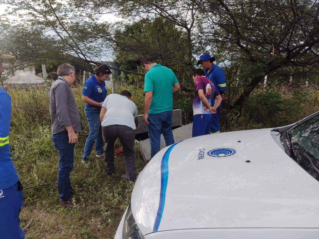 Técnicos da Cagepa flagram furto de água na adutora Coremas/Sabugi entre os municípios de Patos e São Mamede