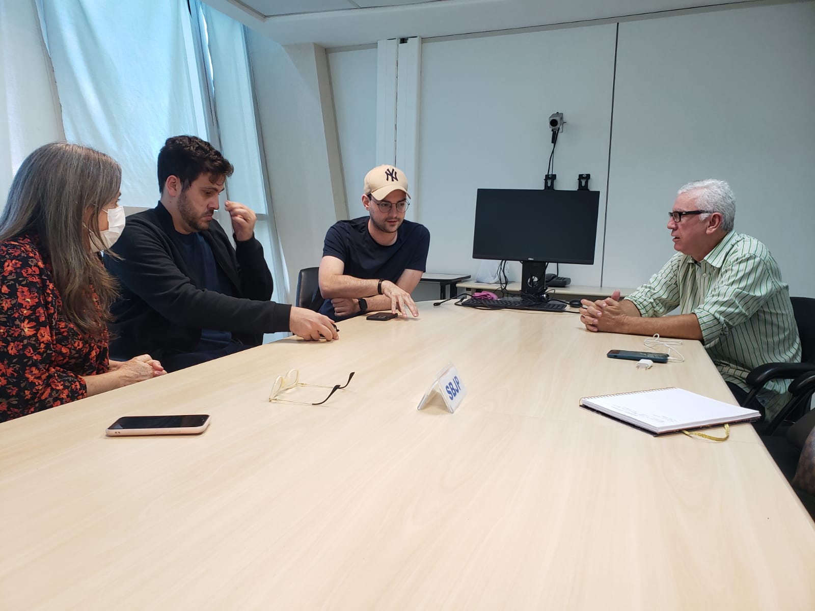 Secretários América Castro e Rubens Falcão se reúnem com diretor do FNDE para definir detalhes de projetos para construção de 14 escolas e 23 creches  em João Pessoa