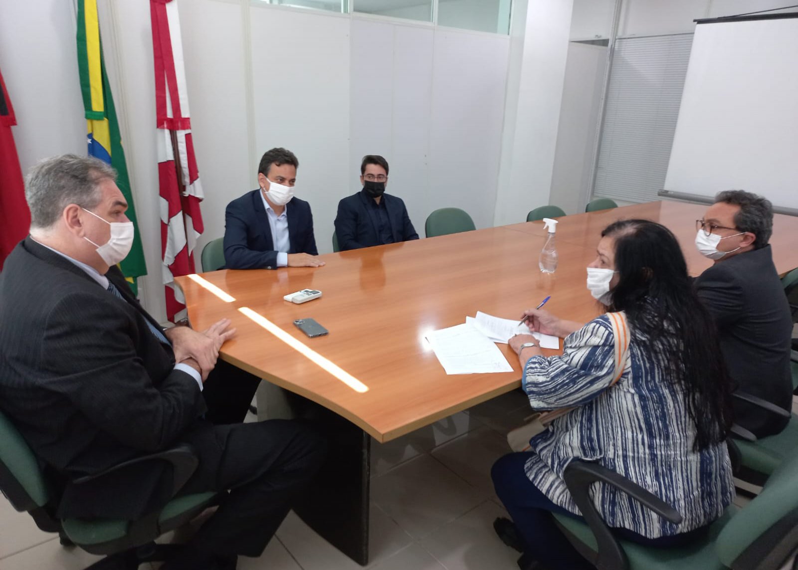 Regularização fundiária, cerca de 700 famílias de baixa renda de Rio Tinto receberão escritura dos imóveis onde moram