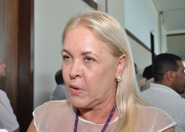 Ex-prefeita do Conde é condenada pelo TCE-PB a devolver R$ 161.865,00 aos cofres públicos do município