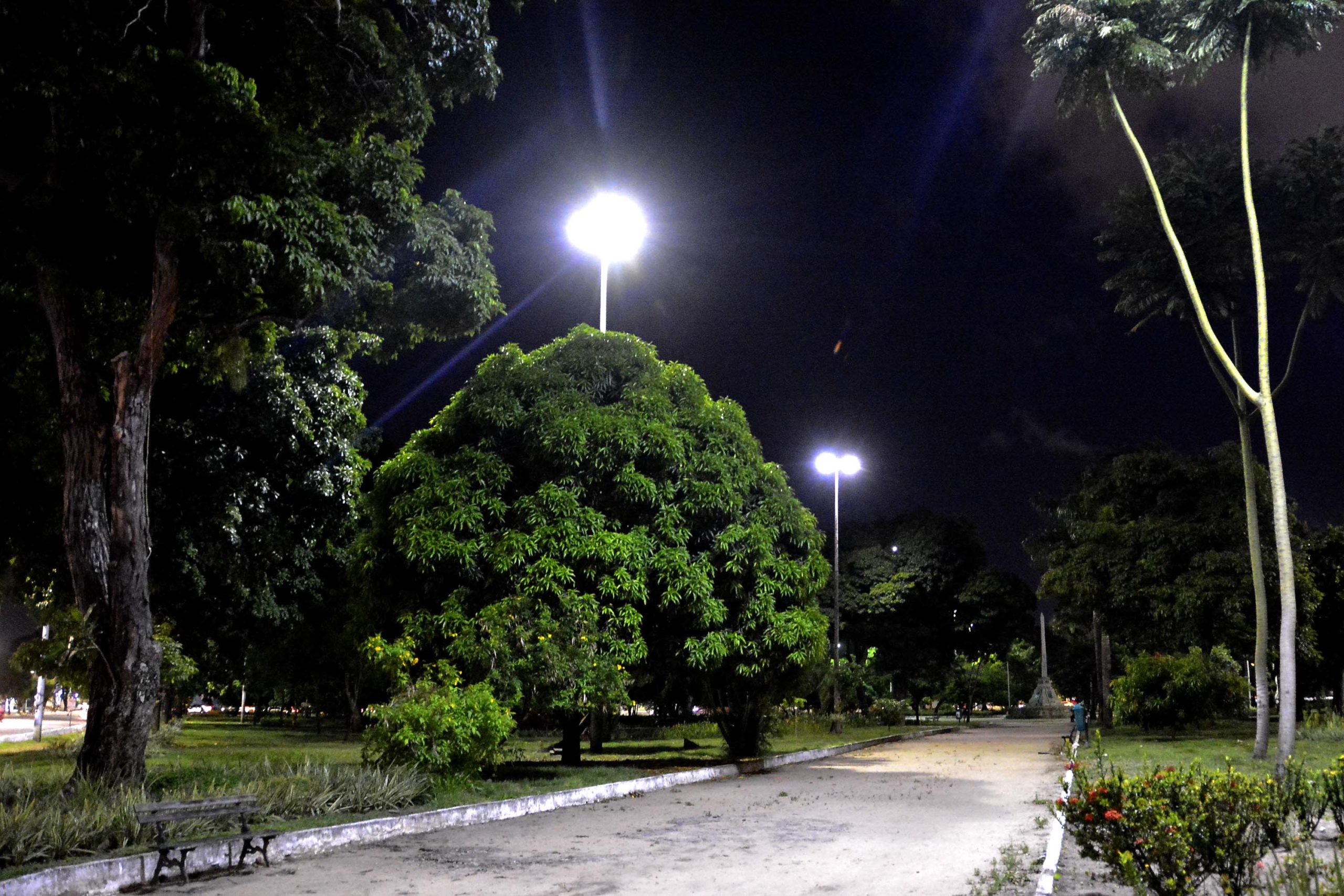 Prefeitura  de João Pessoa inicia instalação de lâmpadas de LED no conjunto João Agripino que vai ter 100% de cobertura