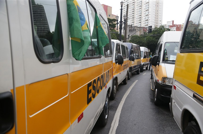 STF derruba exigência de lei sobre isenção de IPVA em transporte escolar