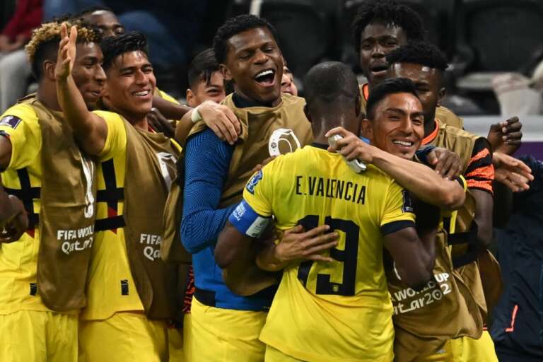 Com gols de Enner Valencia, Equador estreia no jogo de abertura da Copa do Catar