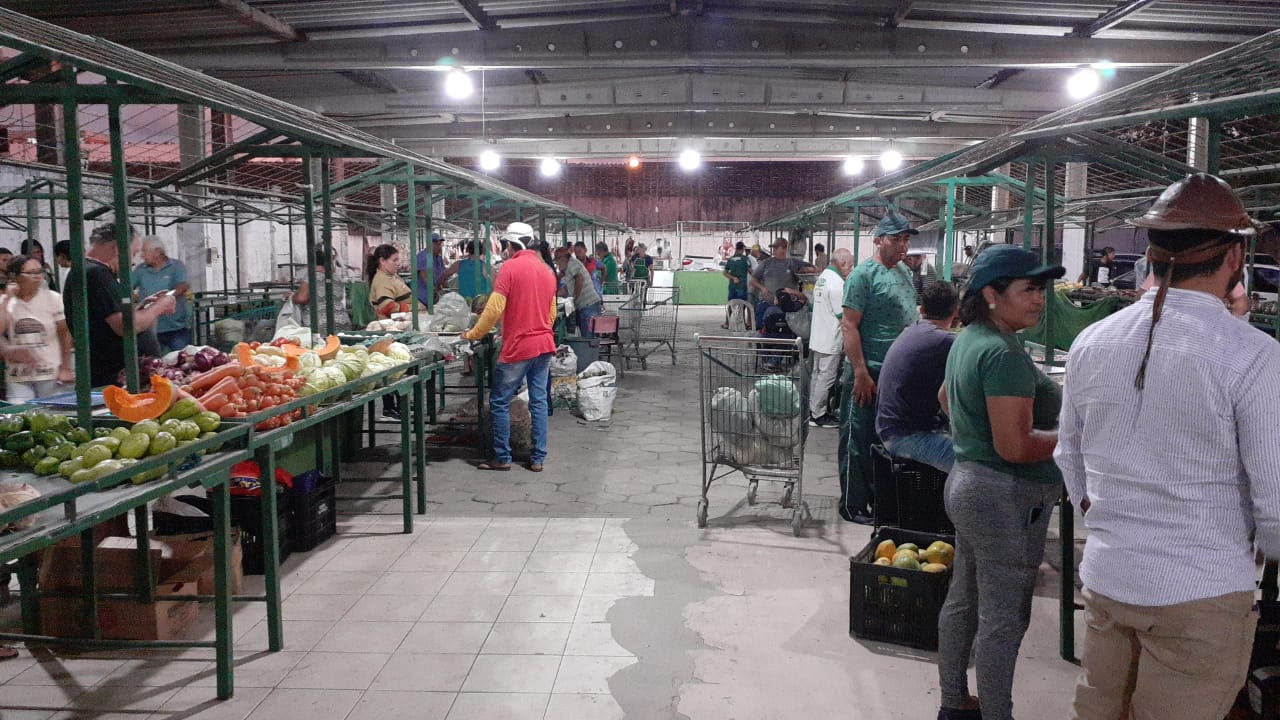 Mesmo com o feriadão decretado pelo Estado, Feira do Produtor da Empaer funciona normalmente nesta sexta-feira (4)