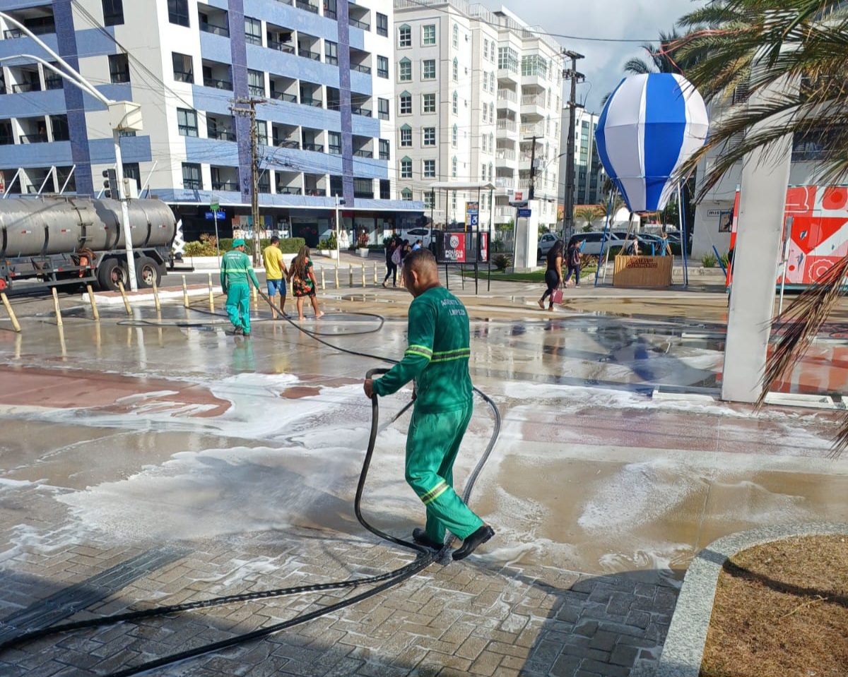 Capital limpa: Emlur mobiliza trabalho de 300 agentes na operação do Réveillon de João Pessoa