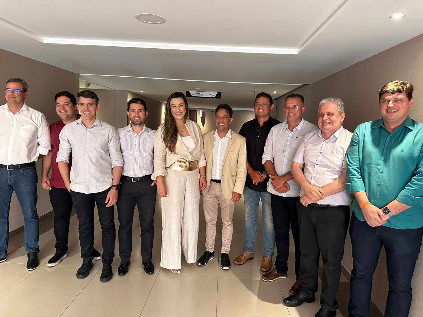 Antes da posse: Oposição se reúne e define segurança hídrica, saúde, educação, segurança e redução de impostos como prioridades