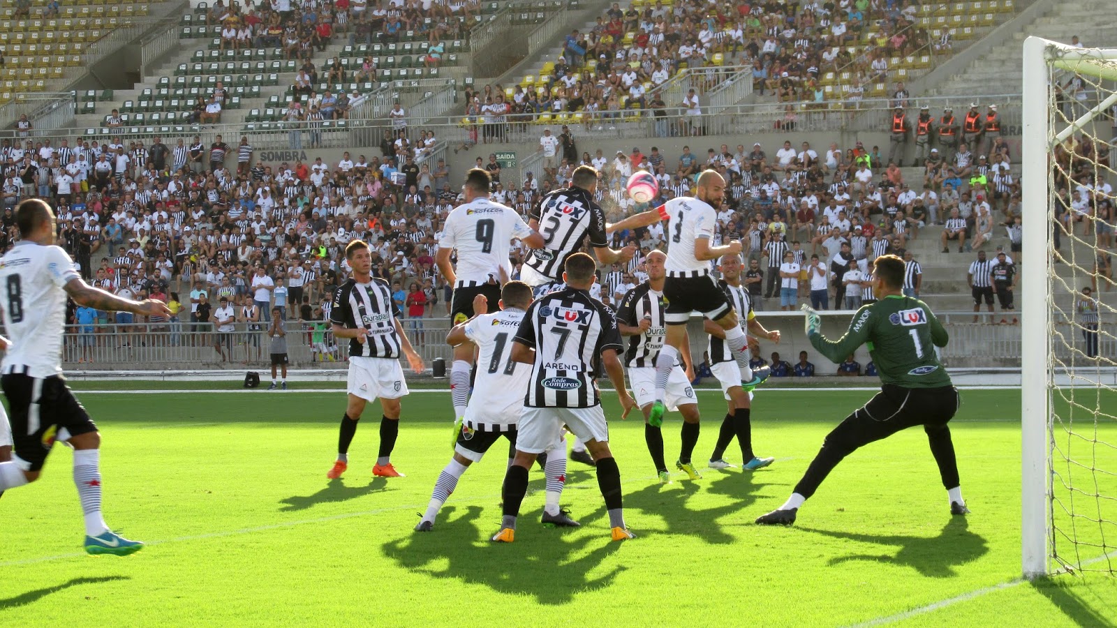 Pressionado, torcida cobra vitória do Botafogo (PB) contra o Treze, neste domingo, no Almeidão