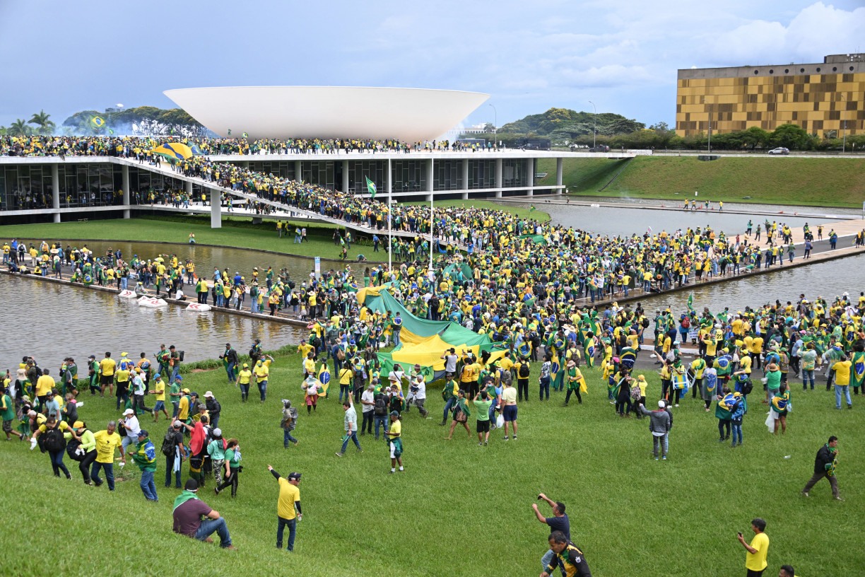 Os 3 erros que levaram às invasões em Brasília neste domingo, segundo especialistas