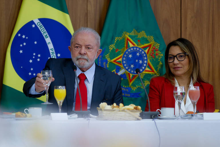 Na lanterna dos emergentes: FMI reduz projeção de expansão do Brasil para 0,9% e vê primeiro ano de Lula pior que o de Bolsonaro