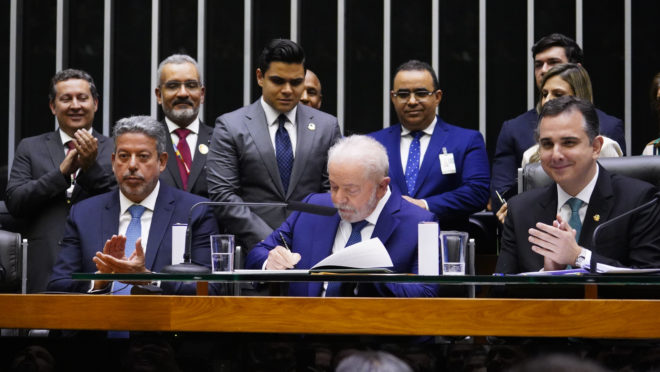 Para ajudar os aliados, presidente Lula libera 11 ministros para voltarem ao Congresso e ajudar a eleger Lira e Pacheco