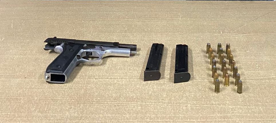 No Ernani Sátiro: Dupla é presa com arma de fogo e um já responde na Justiça por diversos crimes