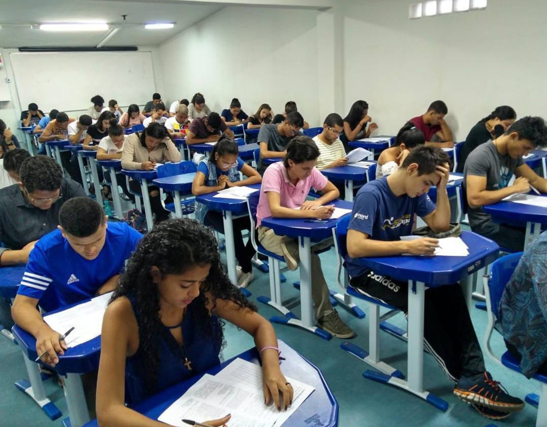 Aprovado: Cursinho da Escola do Legislativo da ALPB tem média de 80% de aprovação no Enem