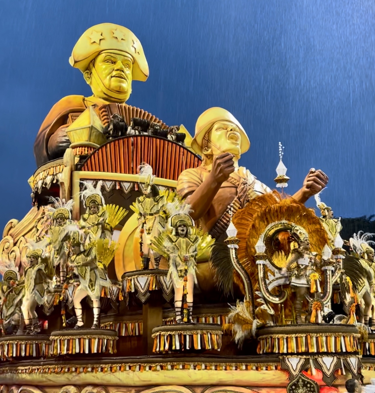 ‘Paraíso Paraibano – João Pessoa, a Porta do Sol das Américas’: Escola Dragões da Real fica a 0,2 ponto do título em São Paulo